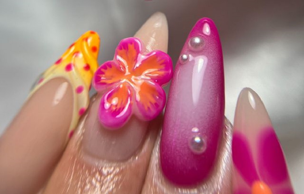 NAILS ART RAQUEL SB: Centros de Estética
