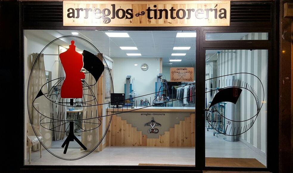  ARREGLOS Y TINTORERÍA MAJADAHONDA: Moda y Confecciones