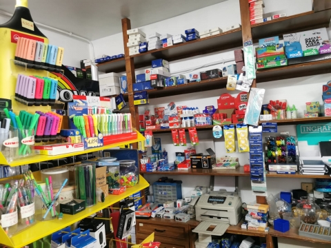 Papeler&iacute;a y material de oficina