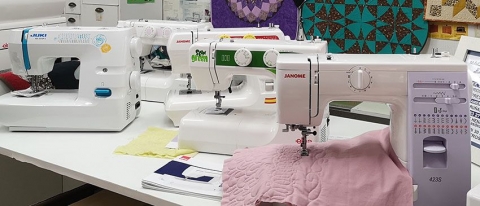 Alquiler de M&aacute;quinas de Coser