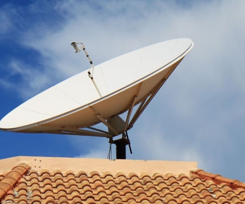 ANTENAS PARAB&Oacute;LICAS