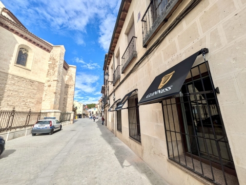 Toldo con logo 